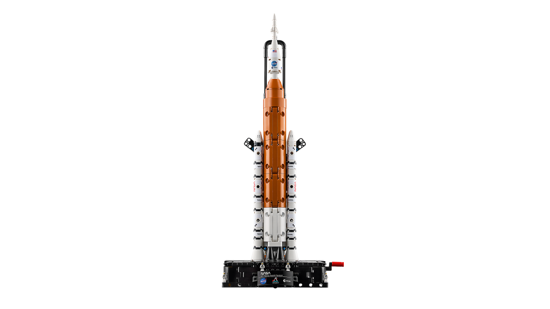 Technic NASA Artemis Space Launch System Rocket | 42221