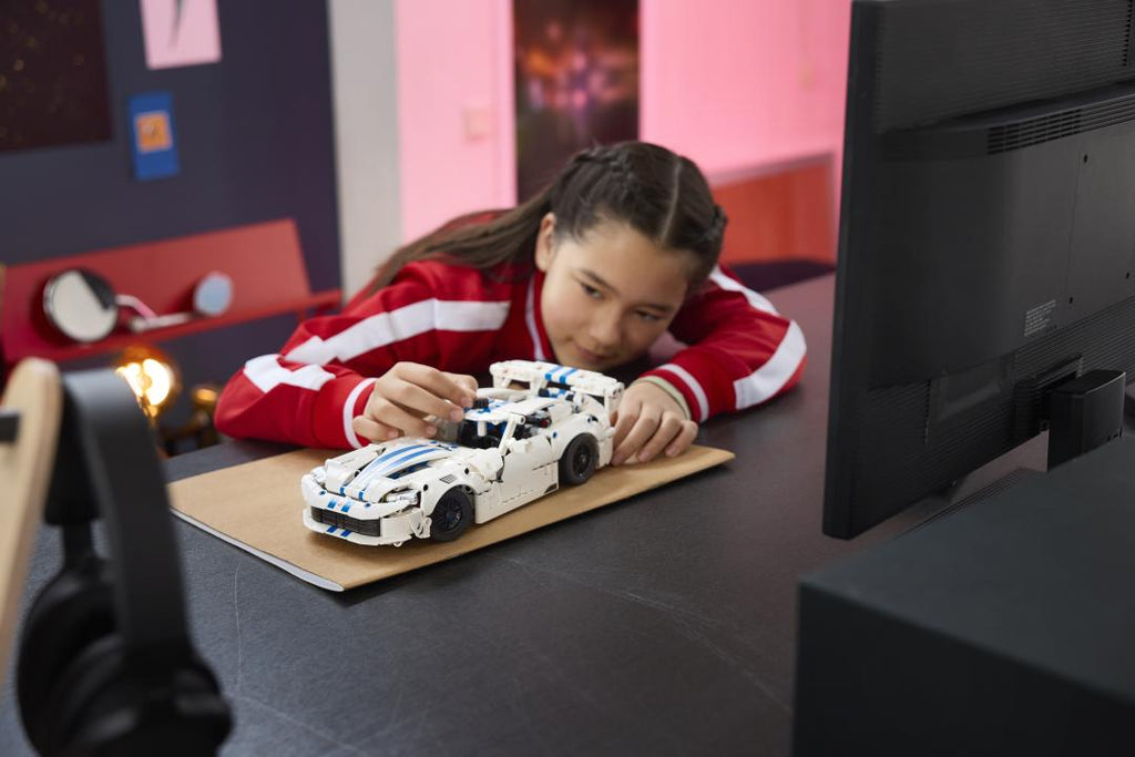 Technic Dodge Viper GTS-R Sports Car | 42234