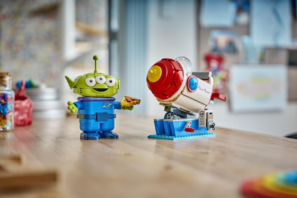 Disney Alien with Pizza Planet Rocket Ride | 43307