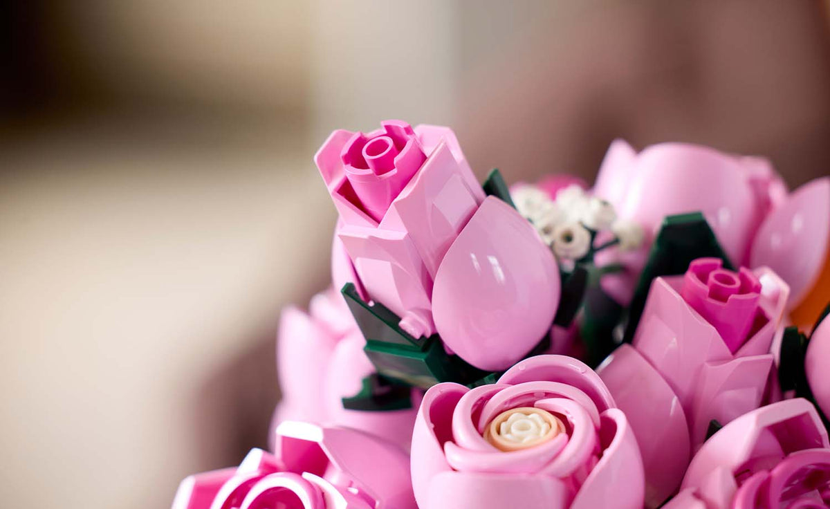 Botanicals Bouquet of Pink Roses | 10374