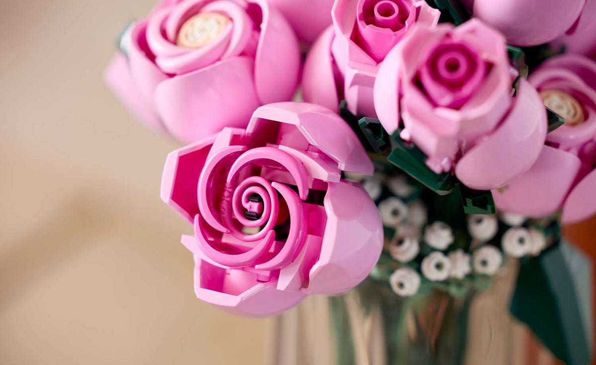 Botanicals Bouquet of Pink Roses | 10374