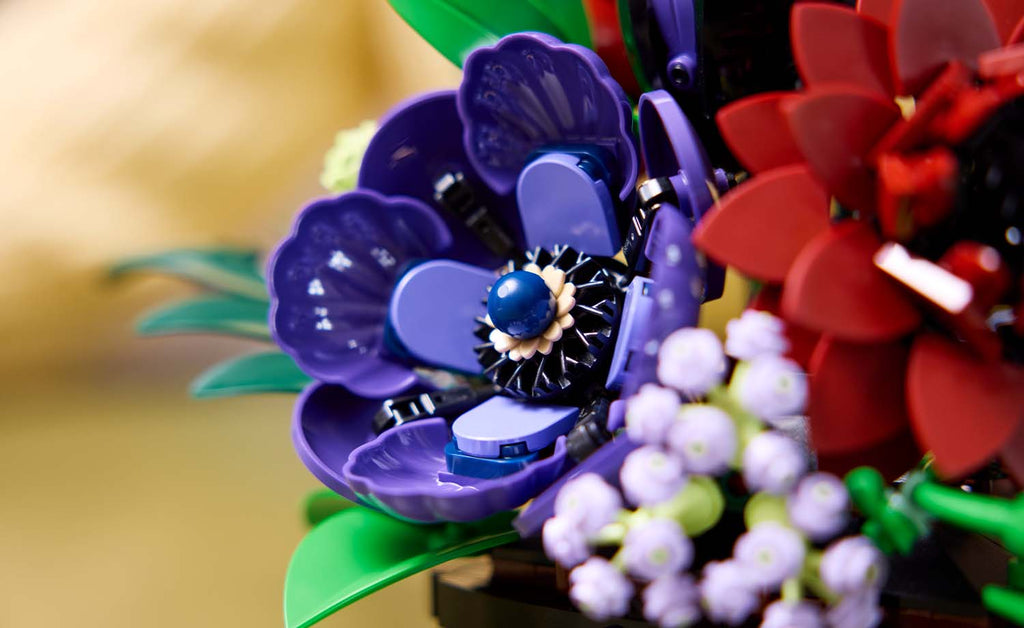 Botanicals Dark Flower Arrangement | 11513
