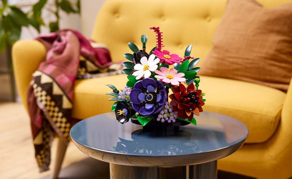 Botanicals Dark Flower Arrangement | 11513