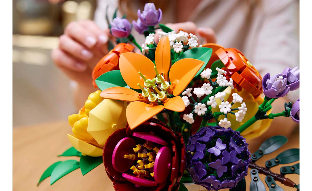 Botanicals Flower Arrangement | 10345