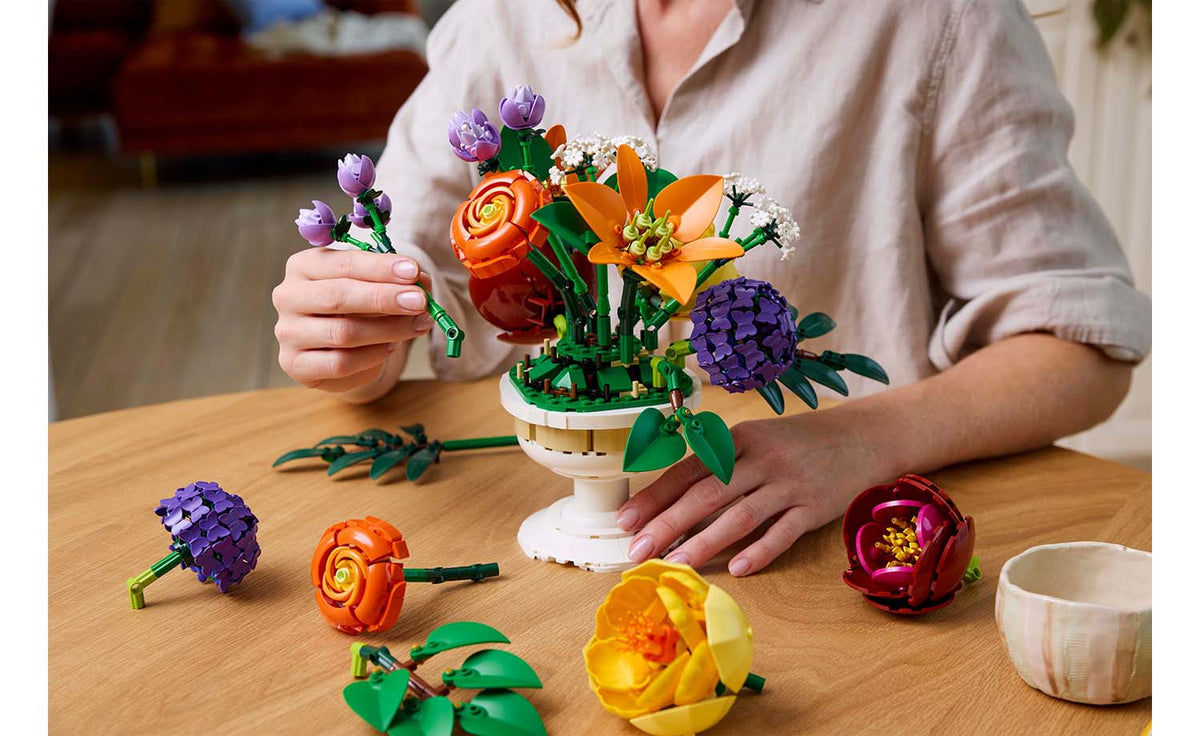 Botanicals Flower Arrangement | 10345