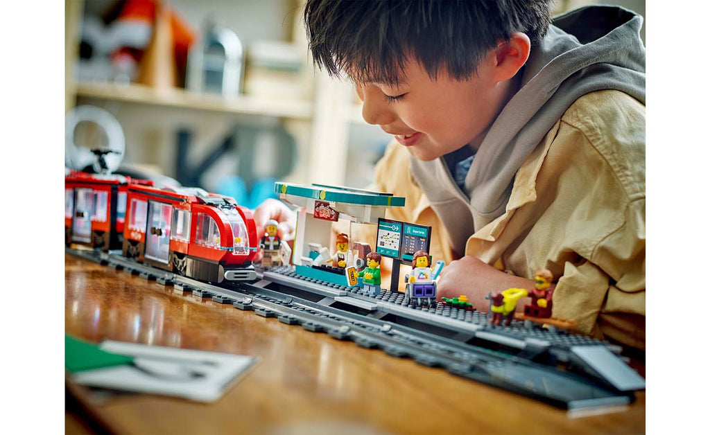 City Downtown Streetcar and Station | 60423
