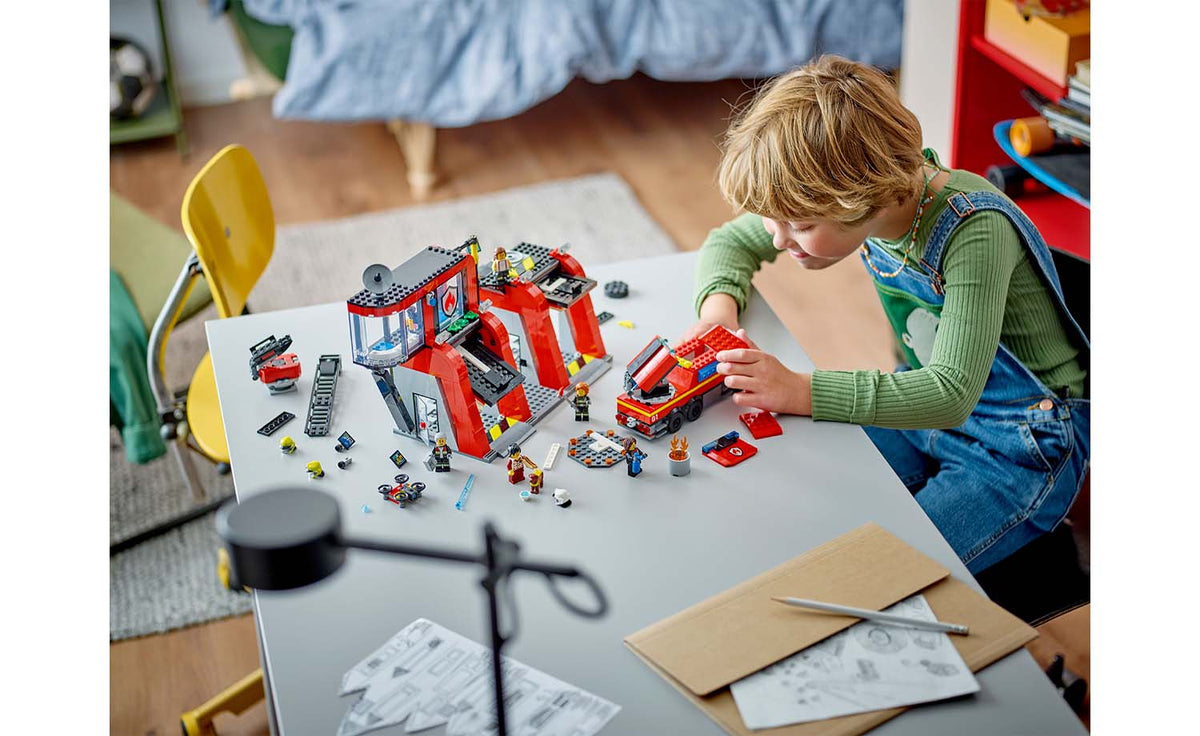 City Fire Station with Fire Truck | 60414