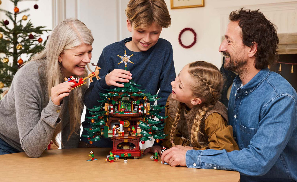Iconic Family Christmas Tree Decoration | 41843