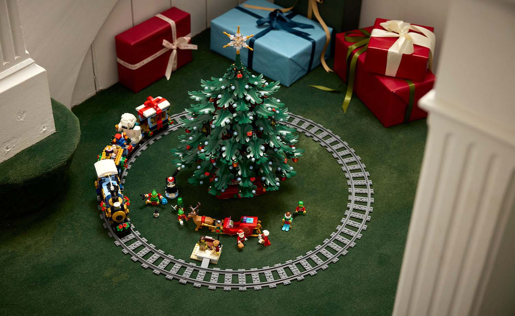Iconic Family Christmas Tree Decoration | 41843