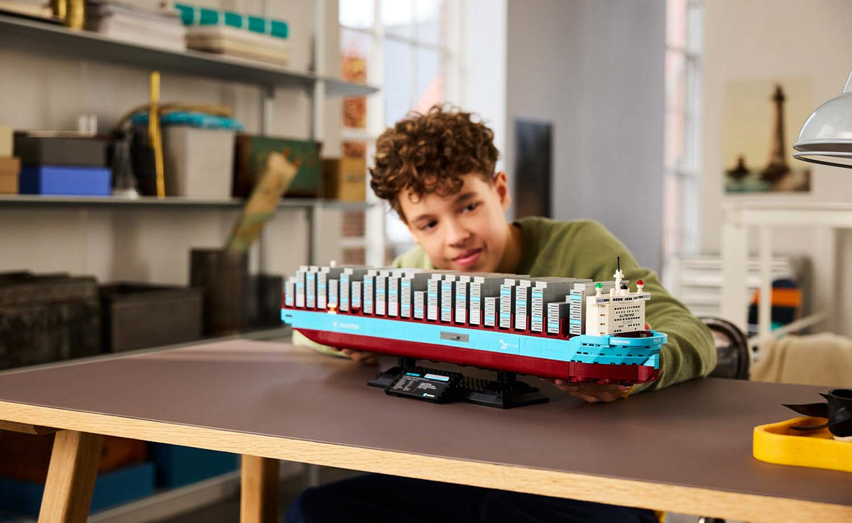 Iconic Maersk Dual-Fuel Container Vessel | 40955