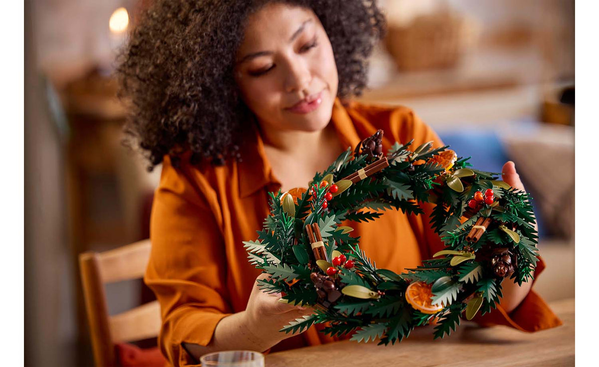 Botanicals Wreath | 10340