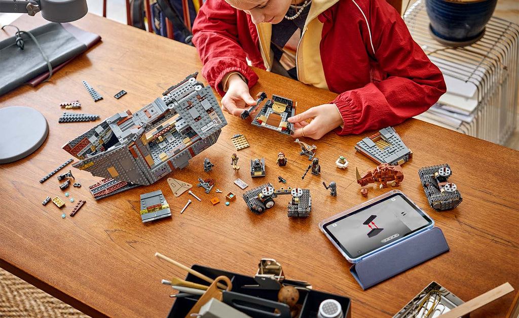 Star Wars Offworld Sandcrawler and Mudhorn | 75453