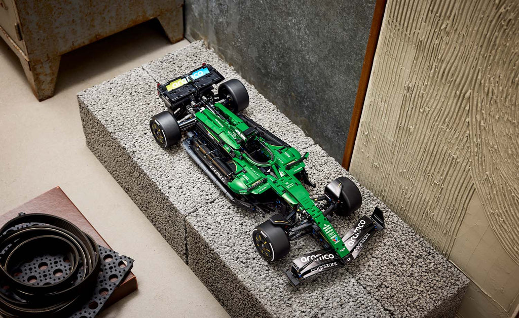 Technic Aston Martin Aramco AMR25 F1 Car | 42240