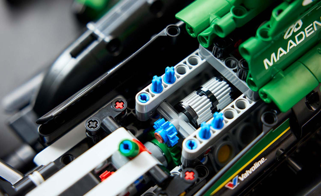 Technic Aston Martin Aramco AMR25 F1 Car | 42240