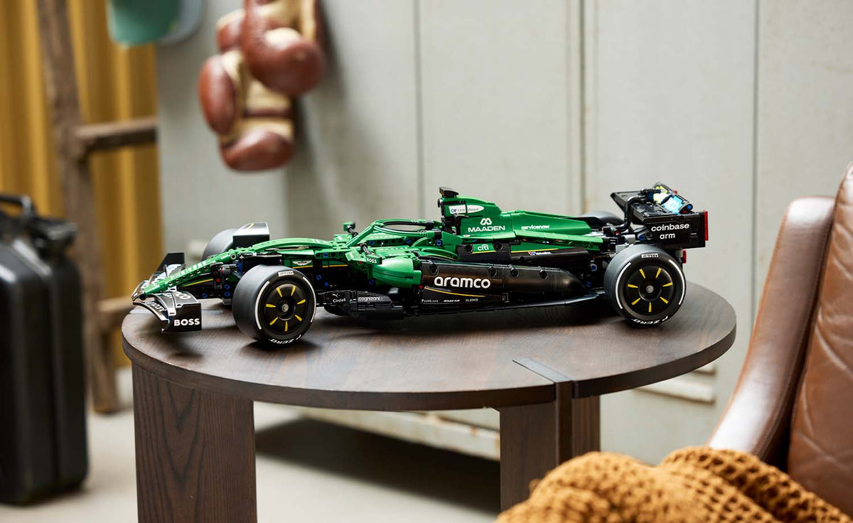 Technic Aston Martin Aramco AMR25 F1 Car | 42240