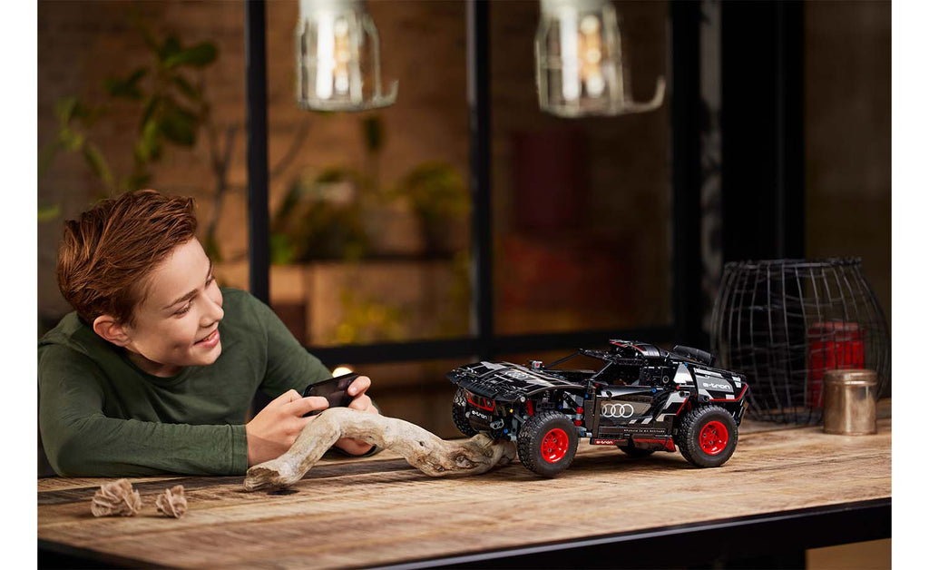Technic Audi RS Q e-tron | 42160