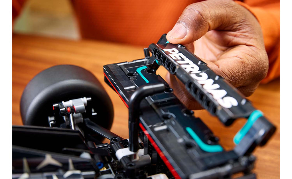 Technic Mercedes-AMG F1 W14 E Performance | 42171