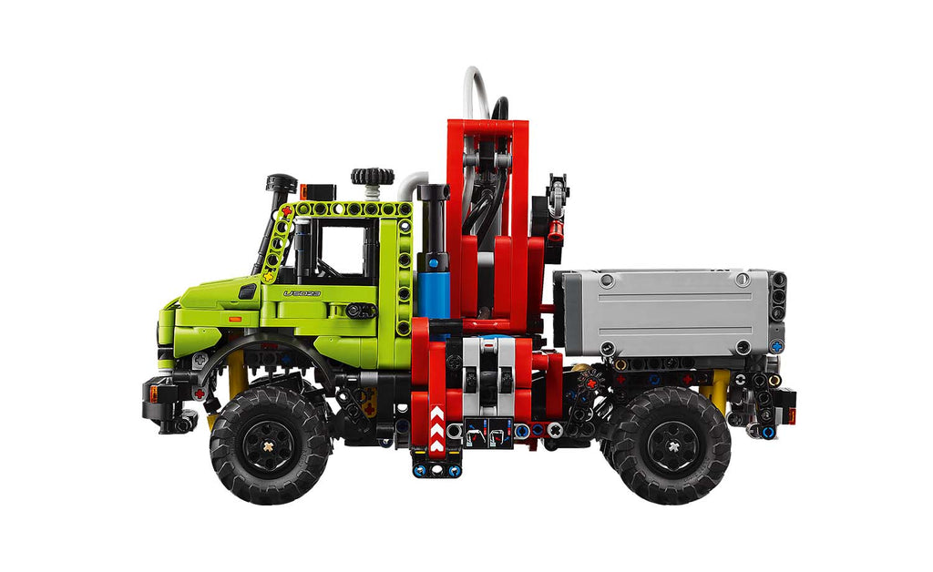 Technic Mercedes-Benz Unimog U 5023 with Crane | 42242