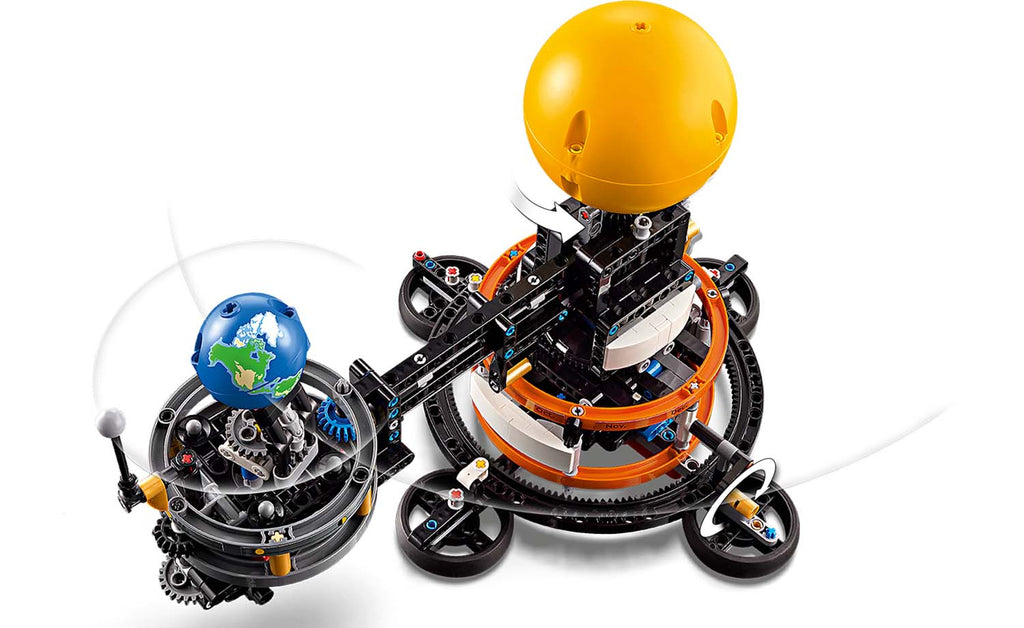 Technic Planet Earth and Moon in Orbit | 42179