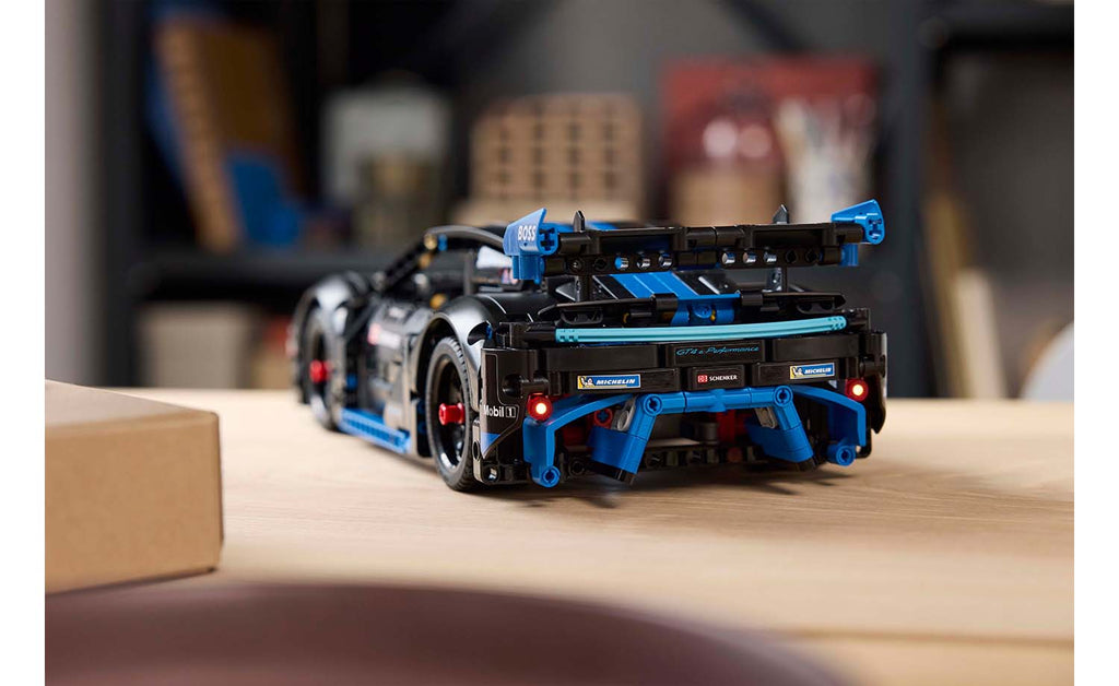 Technic Porsche GT4 e-Performance Race Car | 42176