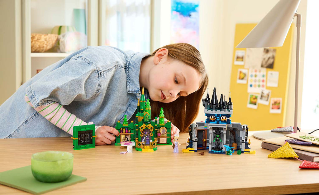Wicked Emerald City & Kiamo Ko Castle | 75689