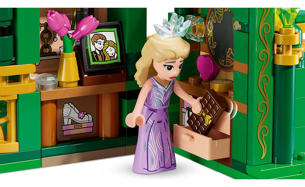 Wicked Emerald City & Kiamo Ko Castle | 75689