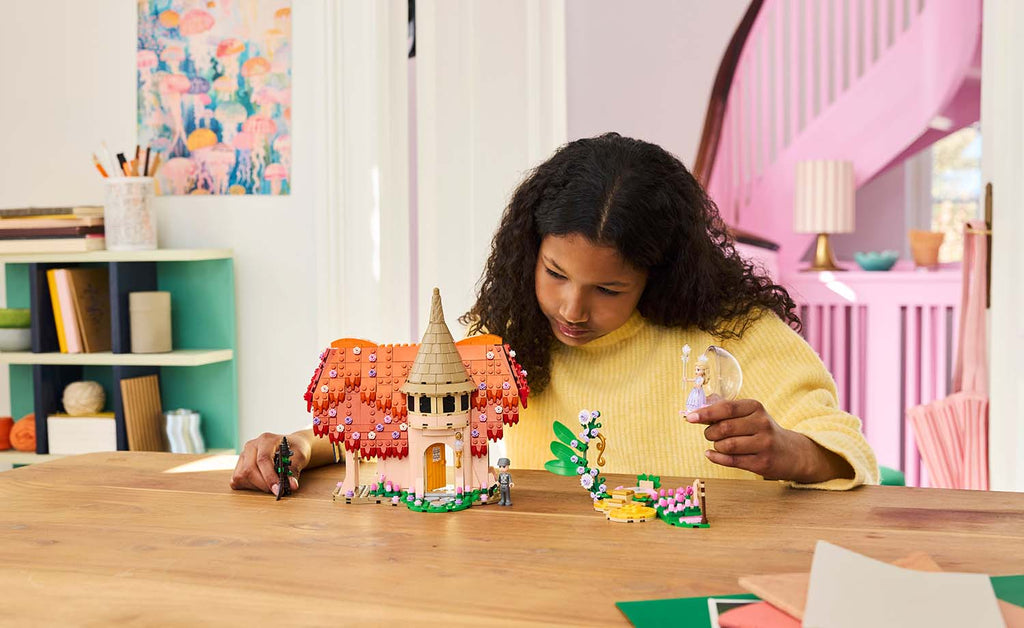 Wicked Glinda & Elphaba Visit Munchkinland | 75690